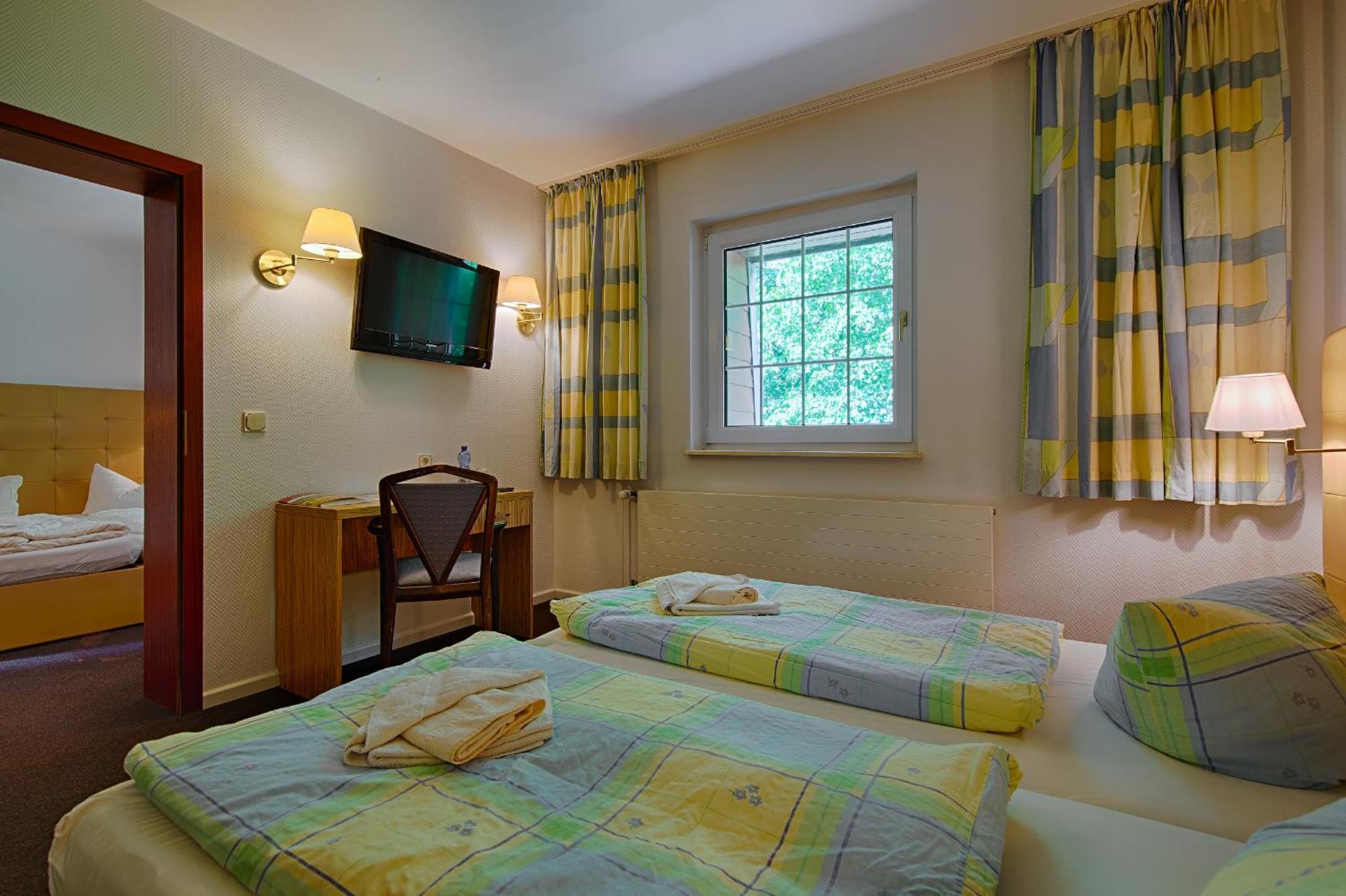 See Hotel Karlslust Chalets Storkow  Exterior foto
